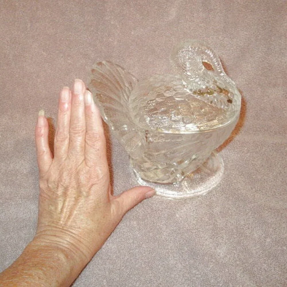 Vtg L.E. Smith Clear Glass Turkey On A Nest Covered Candy Dish 7.5
